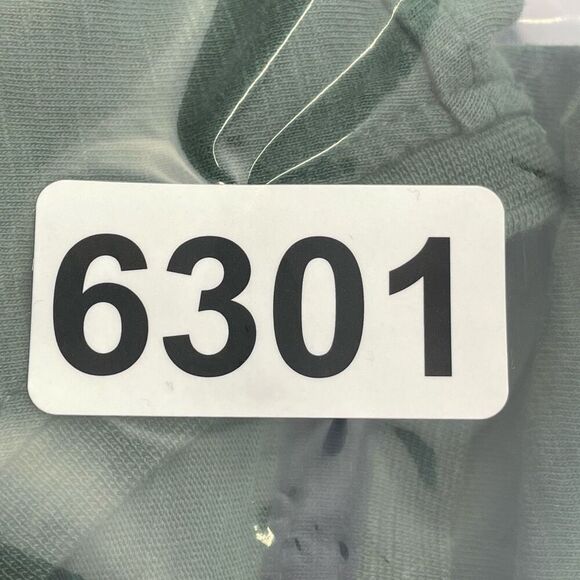 Refinery T-Shirt Mens Large Green Henley Raw Hem Tee Casual Outdoors Streetwear - Picture 9 of 9